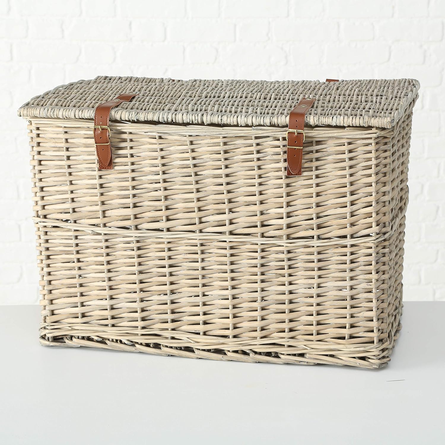 Rattan Trunk 02