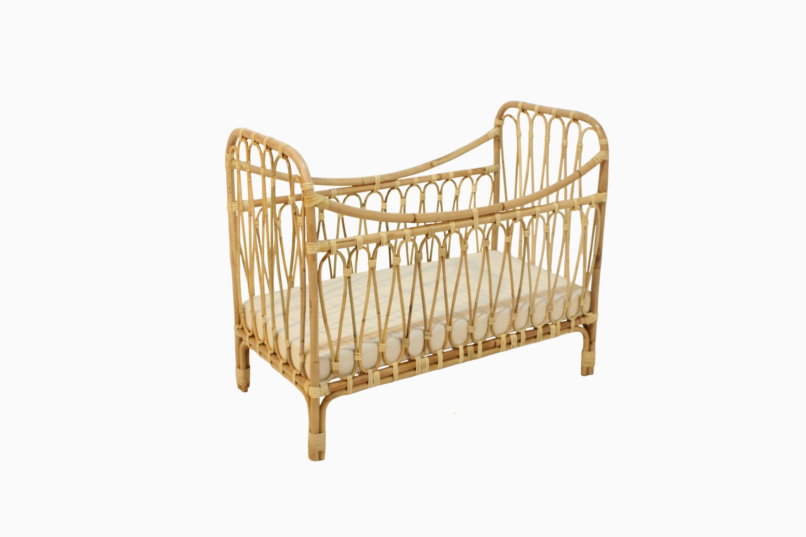 Rattan Baby Cradle 01