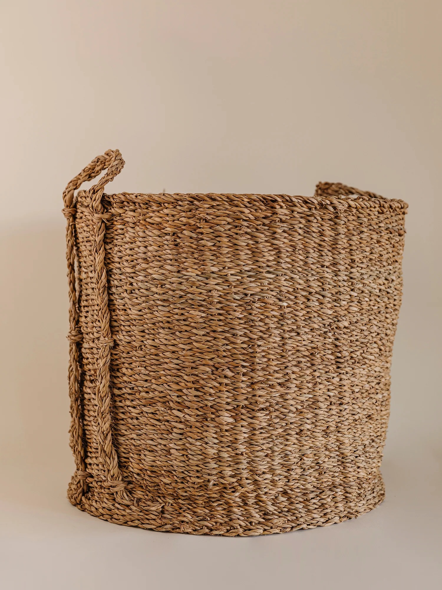 Strong Seagrass Basket 01