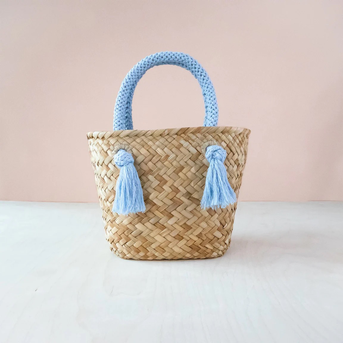 Soft Seagrass Hand Bag 07